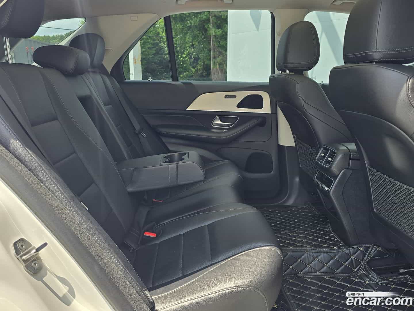 GLE-Class Mercedes-Benz 2020.7-OPTION-024