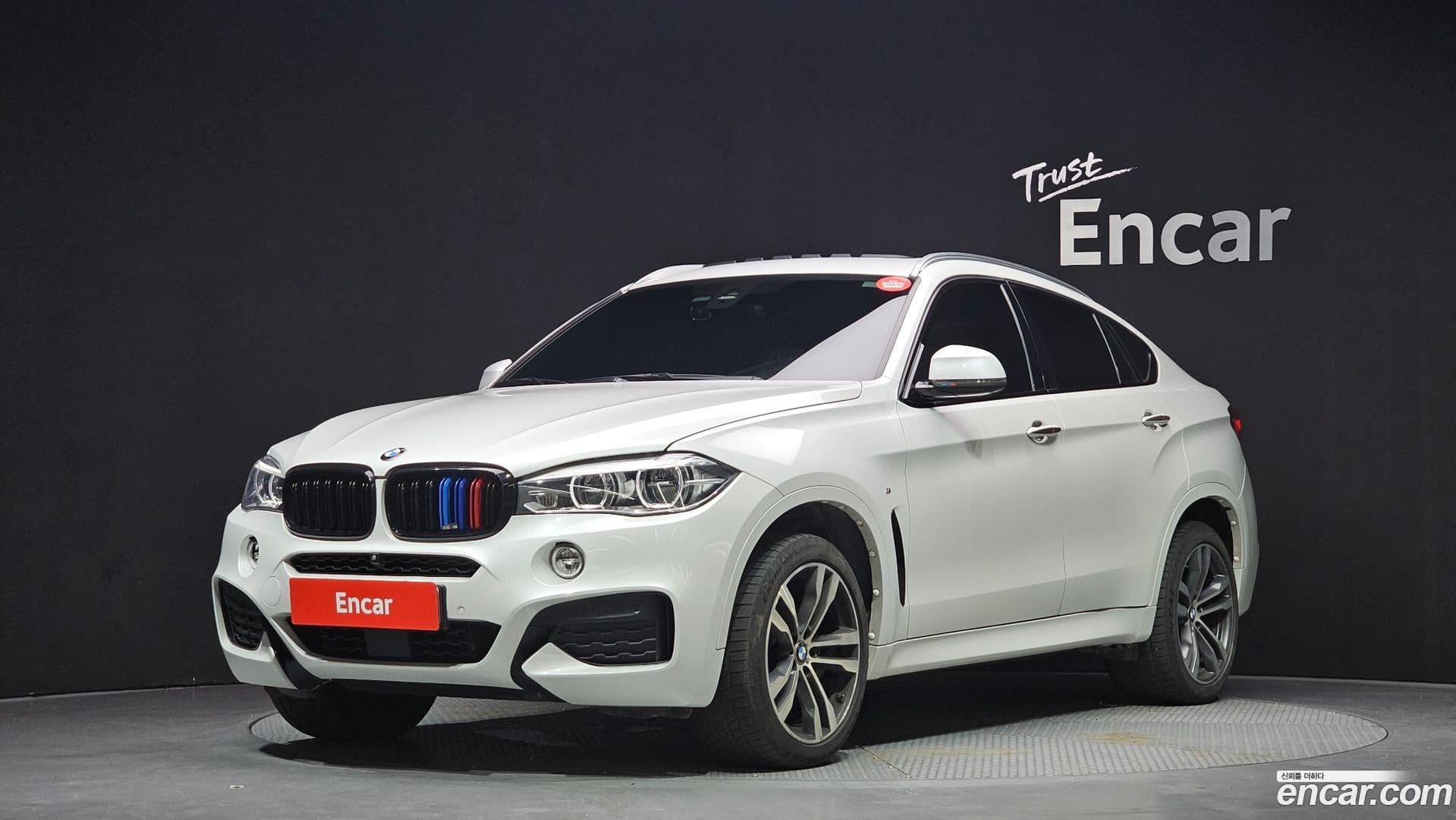 Main__Slider__Photo:X6 BMW 2019.5-0