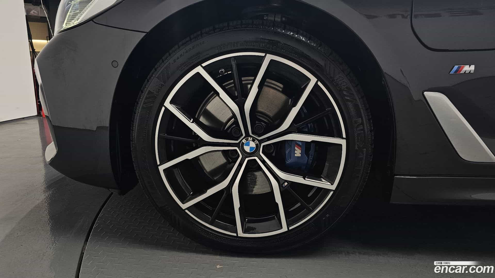 5-Series BMW 2021.4-OUTER-005