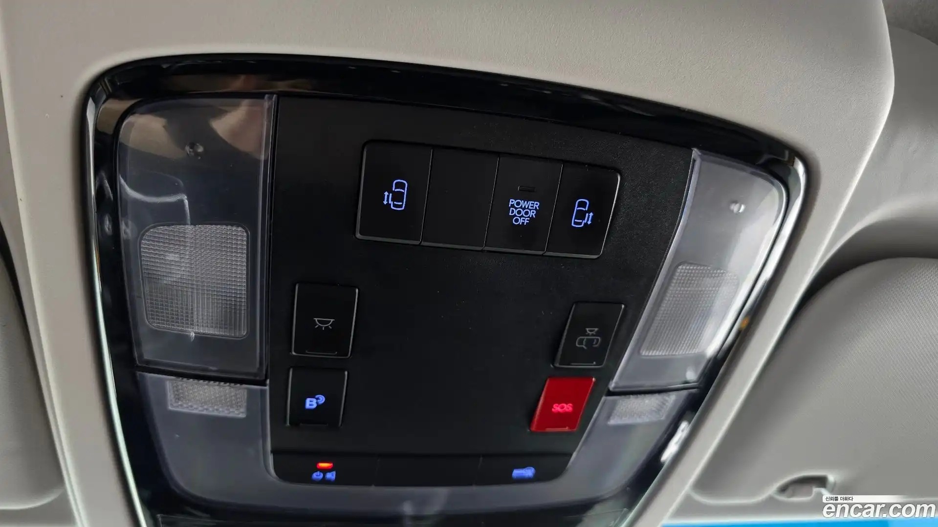 Staria Hyundai 2024.4-OPTION-020