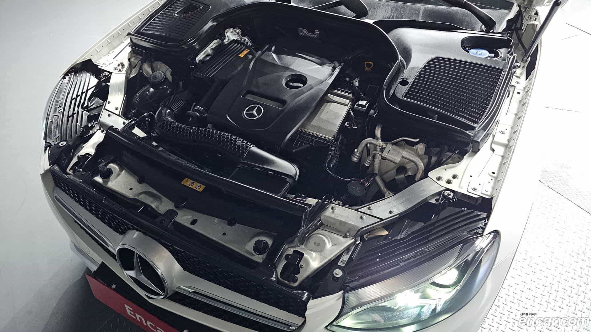 GLC-Class Mercedes-Benz 2019.3-OUTER-006