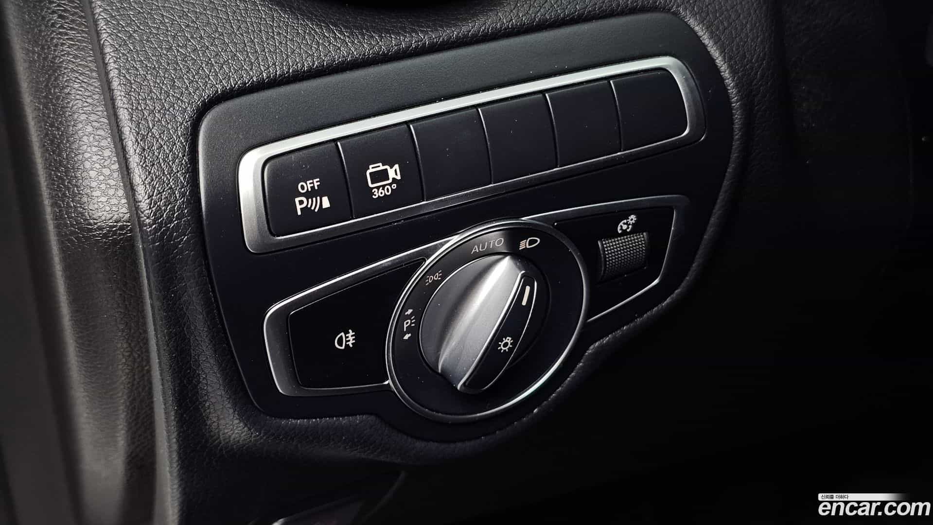 GLC-Class Mercedes-Benz 2019.3-OPTION-040