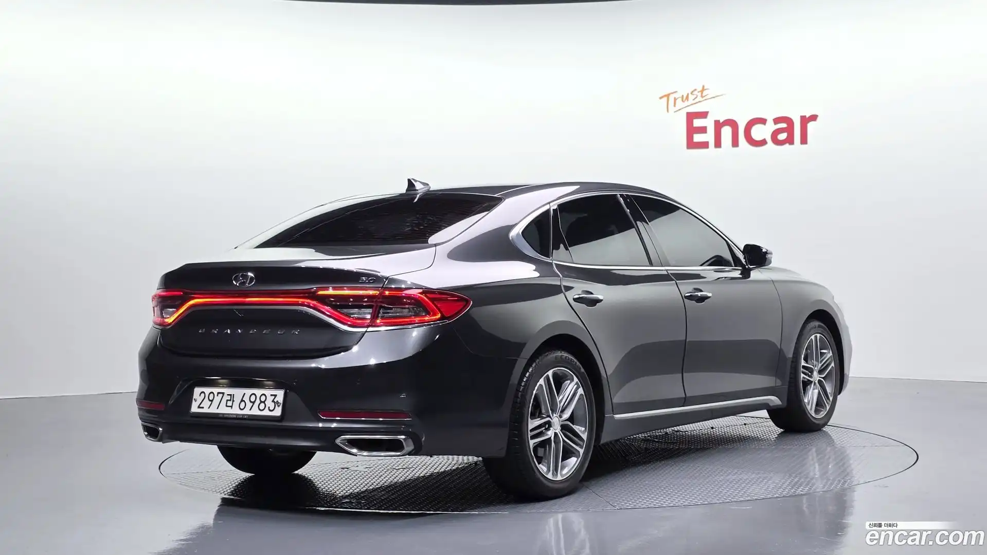 Grandeur Hyundai 2019.10-OUTER-002