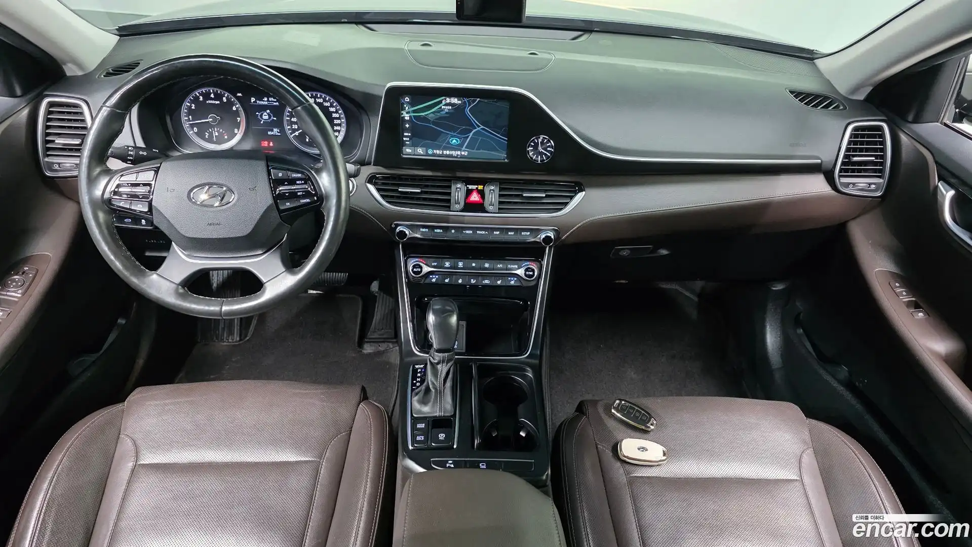 Grandeur Hyundai 2019.10-INNER-007