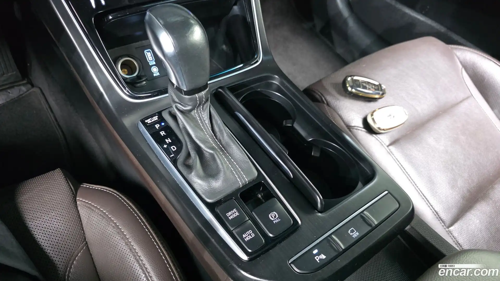 Grandeur Hyundai 2019.10-INNER-009