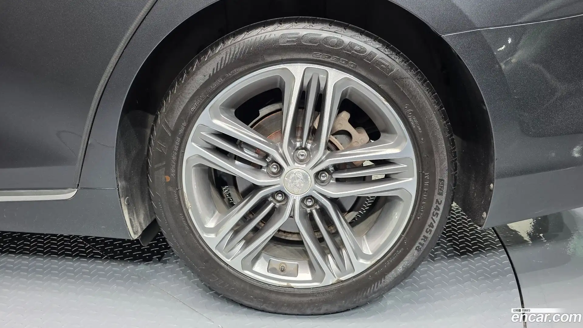 Grandeur Hyundai 2019.10-OUTER-031