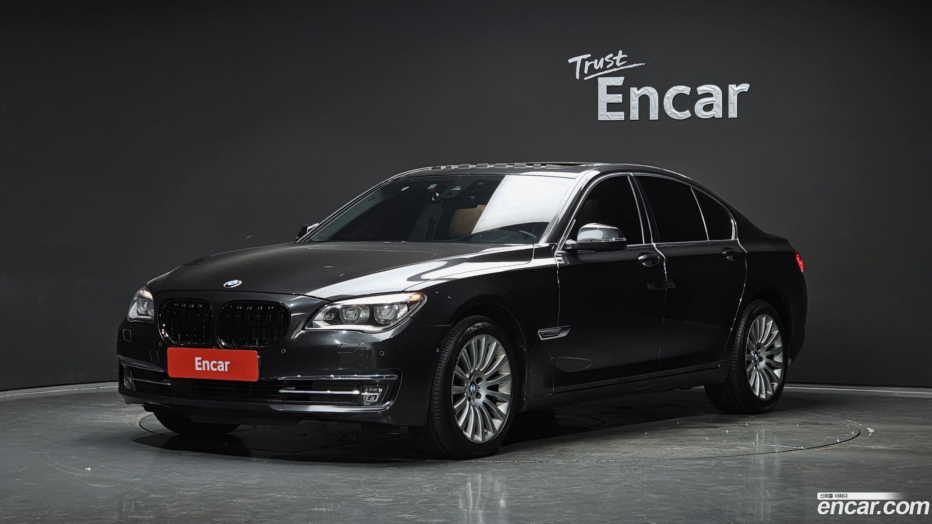 Main__Slider__Photo:7-Series BMW 2014.7-0