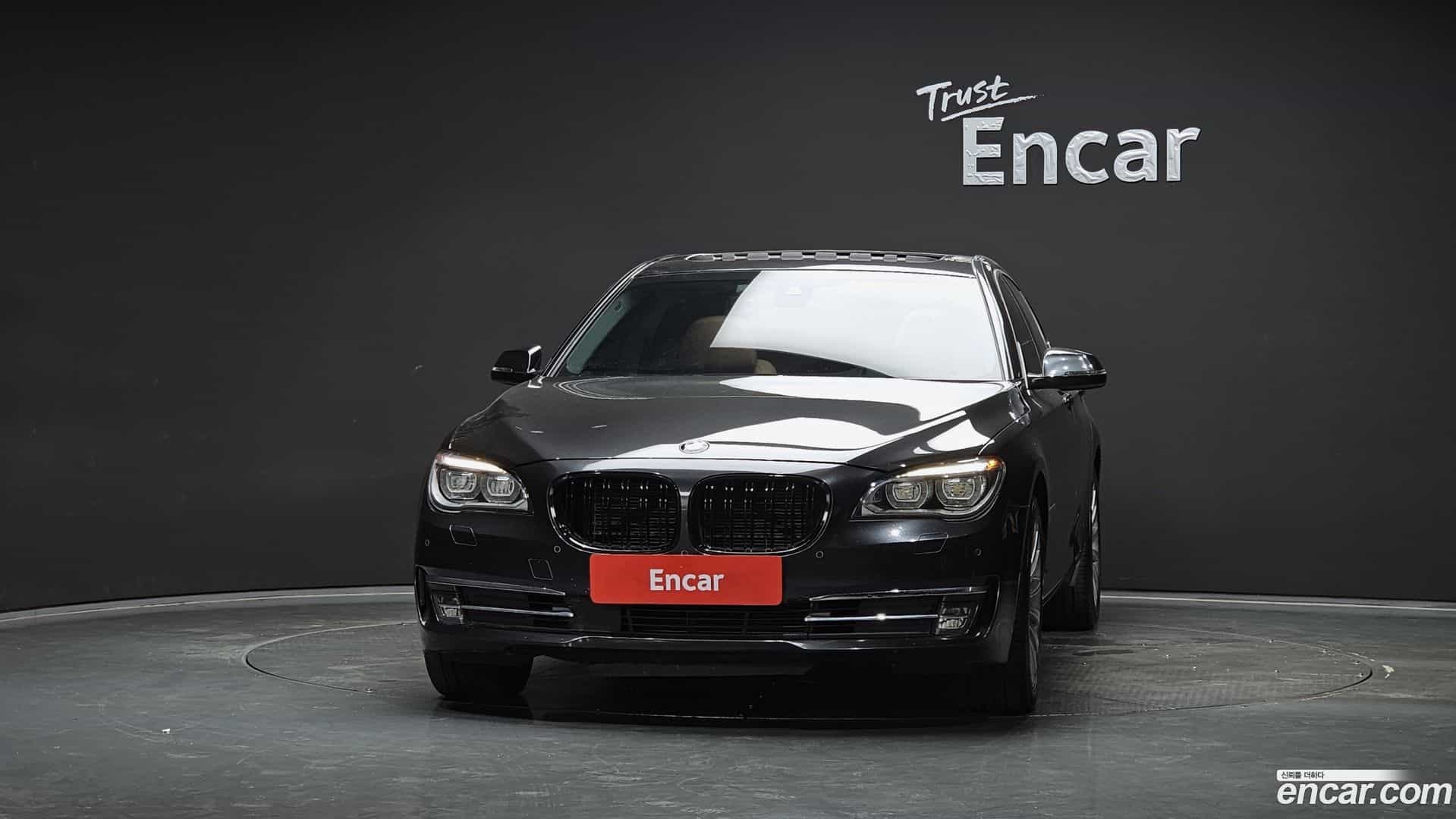 7-Series BMW 2014.7-OUTER-003