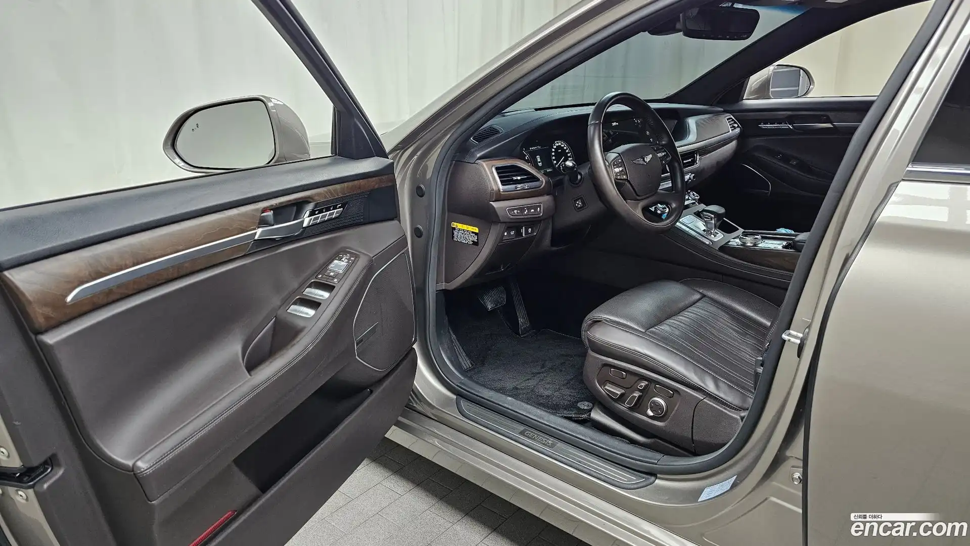 G90 Genesis 2020.10-INNER-010