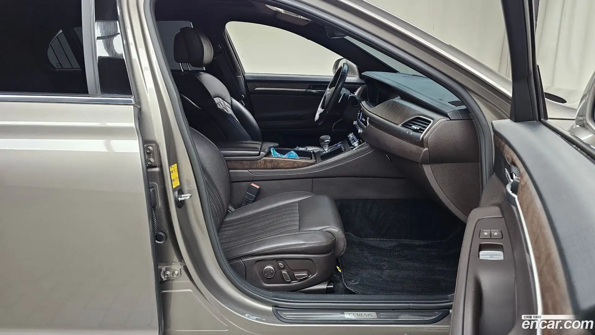 G90 Genesis 2020.10-INNER-036