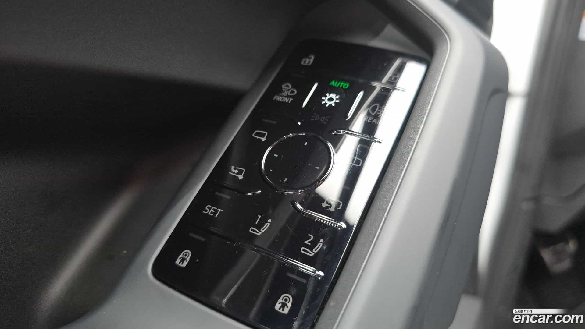 Q5 Audi 2025.11-OPTION-040