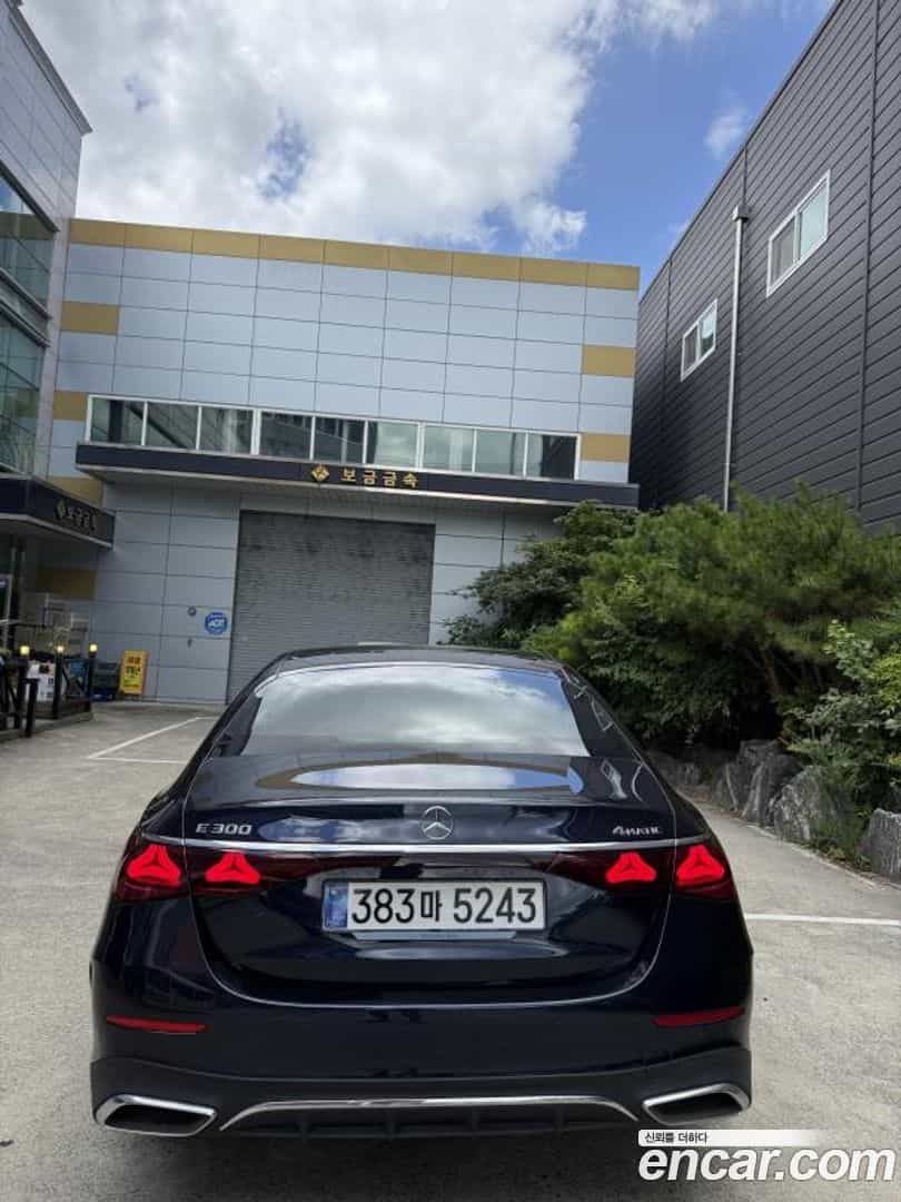 E-Class Mercedes-Benz 2025.8-OUTER-004