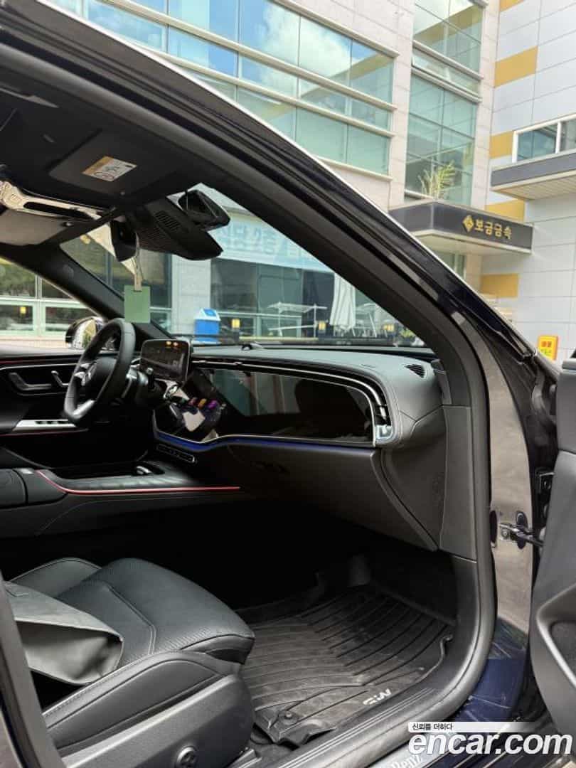 E-Class Mercedes-Benz 2025.8-OPTION-022