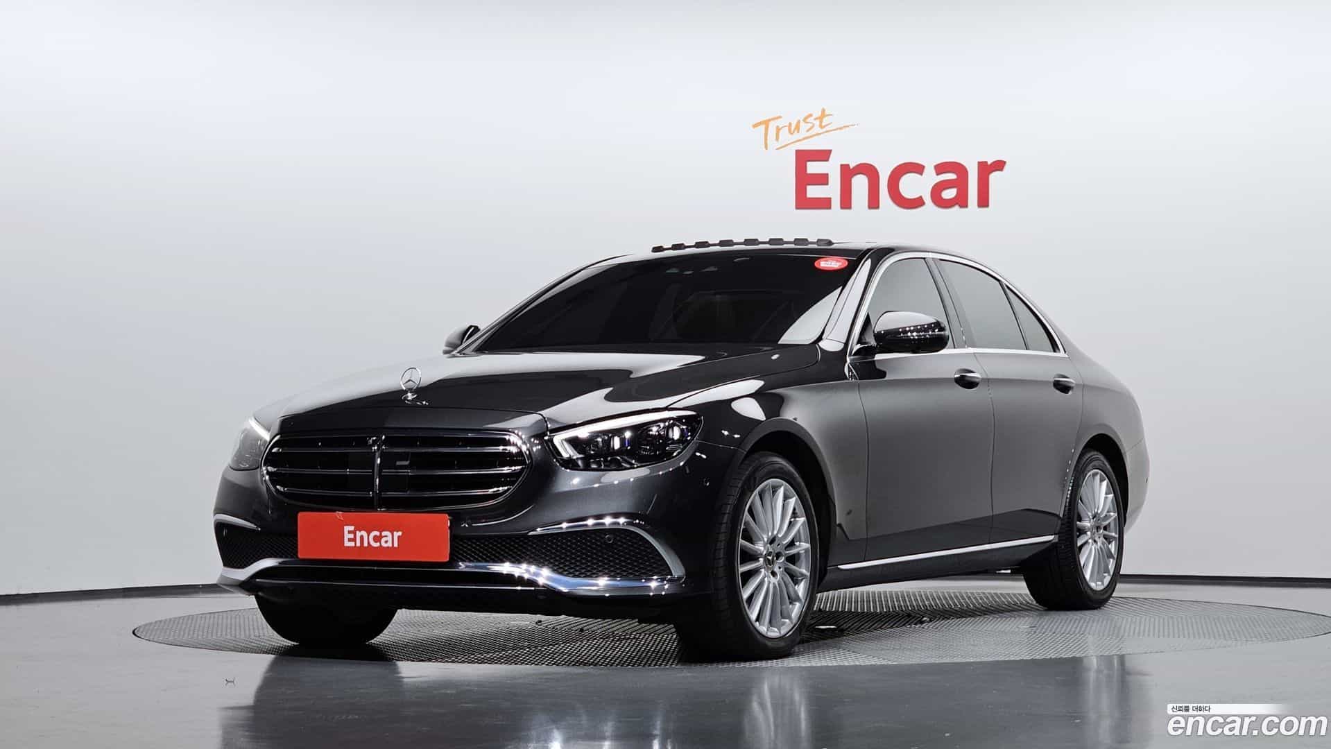 E-Class Mercedes-Benz 2022.1-OUTER-001