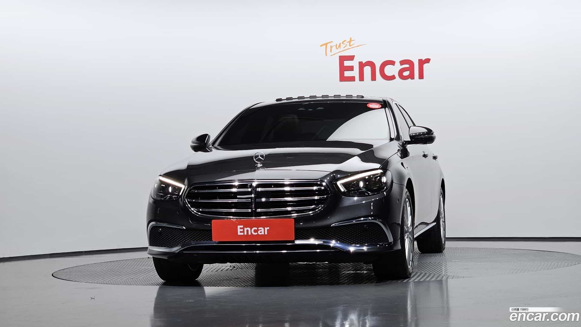 E-Class Mercedes-Benz 2022.1-OUTER-003