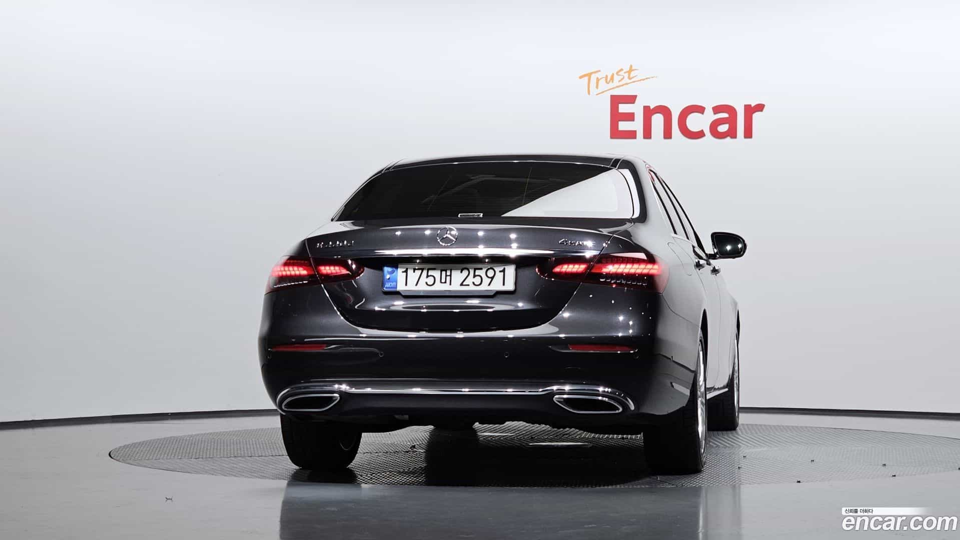 E-Class Mercedes-Benz 2022.1-OUTER-004