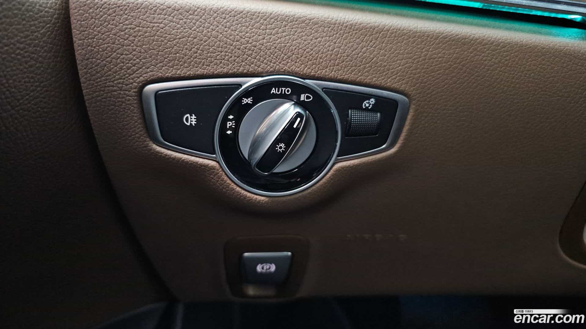 E-Class Mercedes-Benz 2022.1-OPTION-040