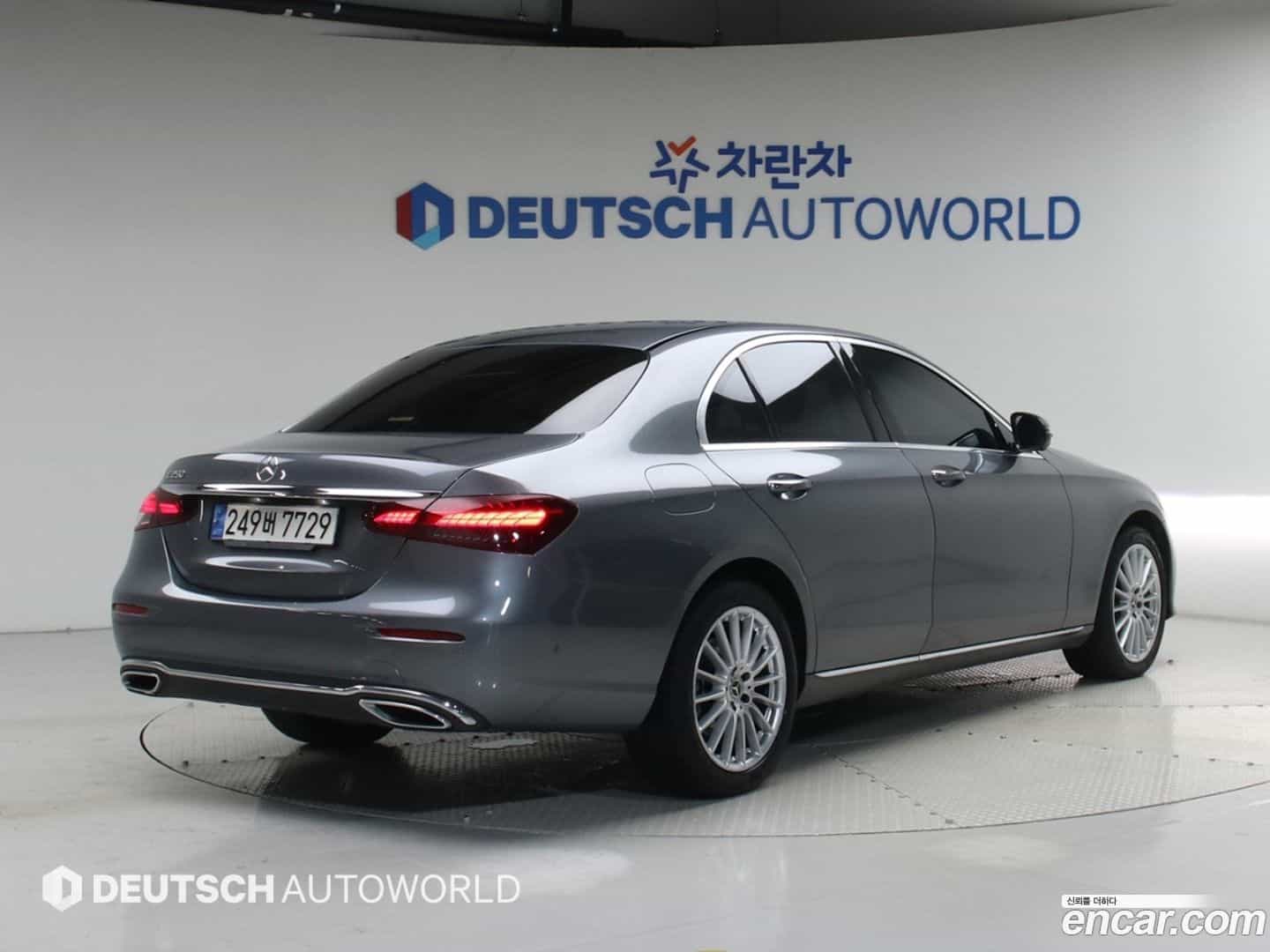 E-Class Mercedes-Benz 2022.7-OUTER-002