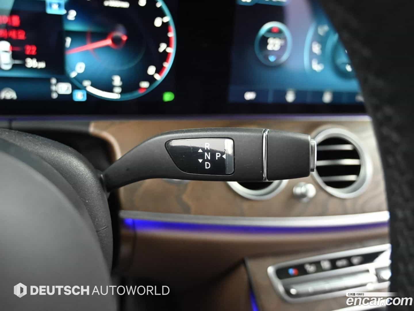 E-Class Mercedes-Benz 2022.7-INNER-009