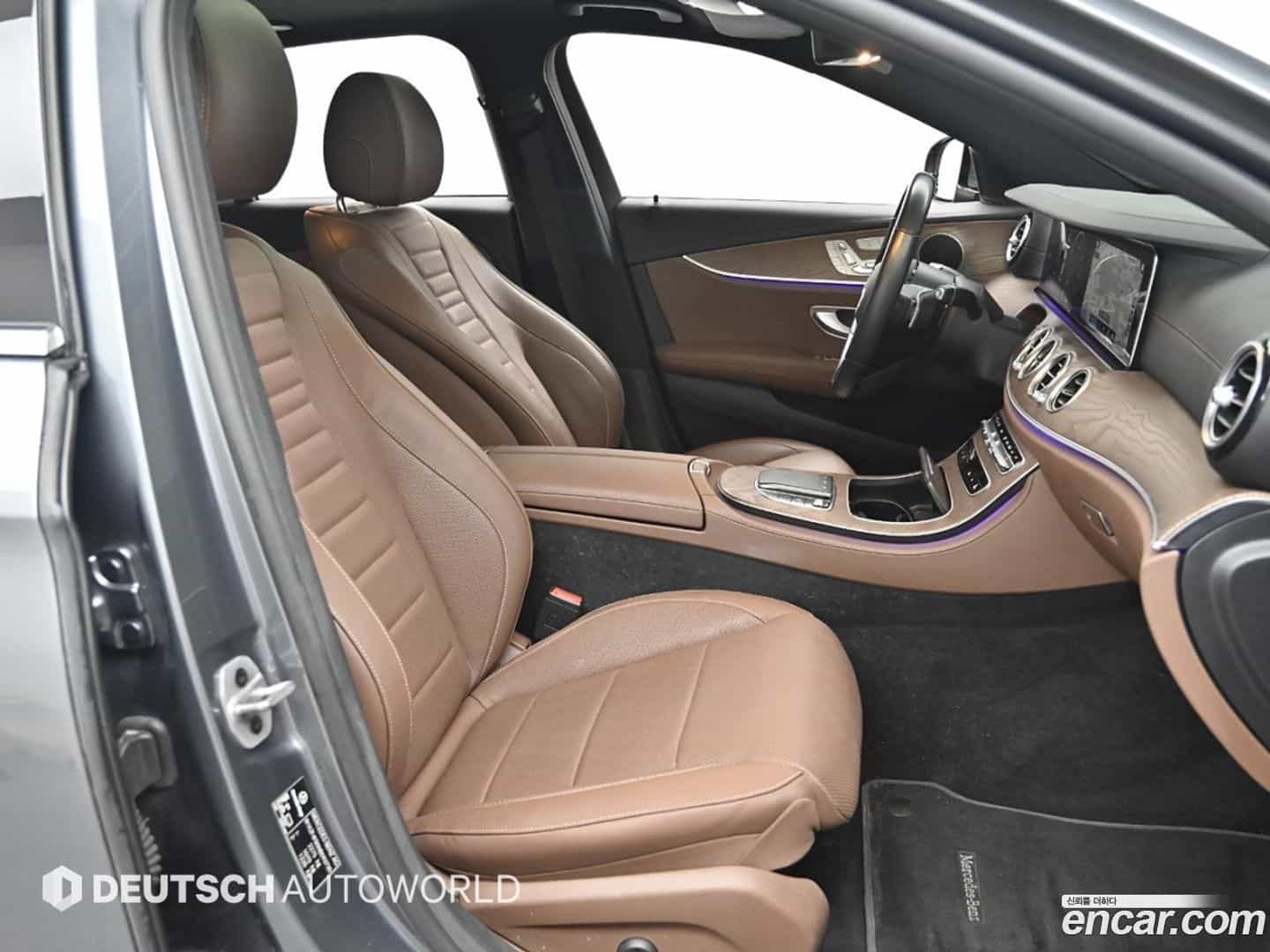 E-Class Mercedes-Benz 2022.7-INNER-010