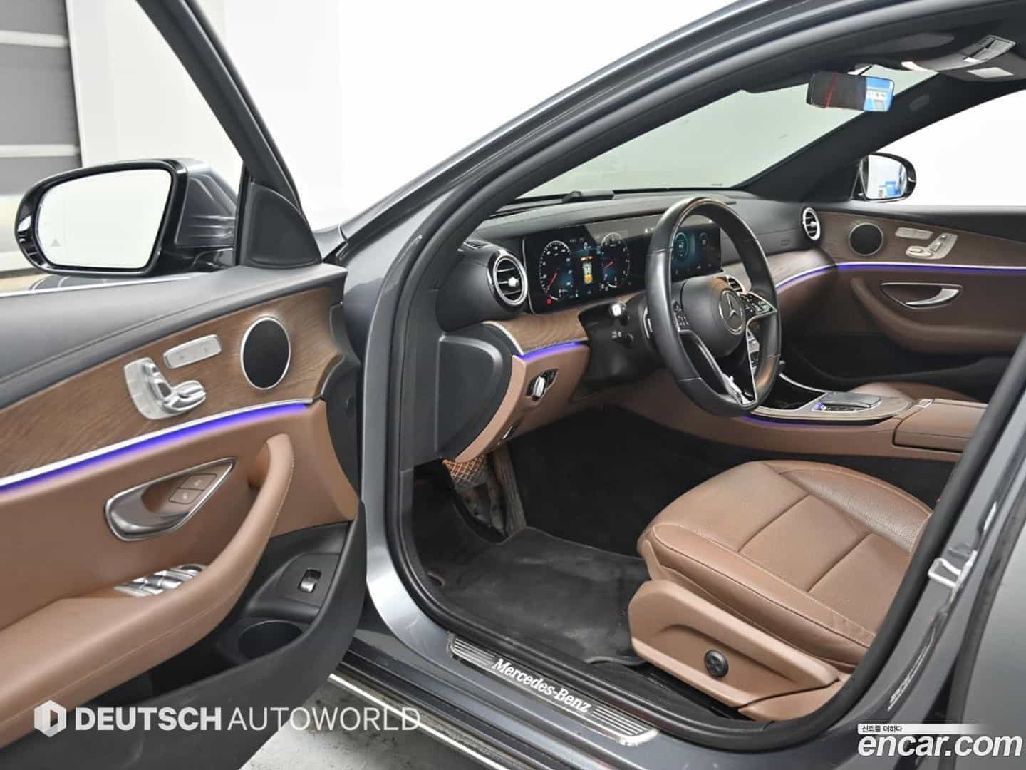 E-Class Mercedes-Benz 2022.7-OPTION-015