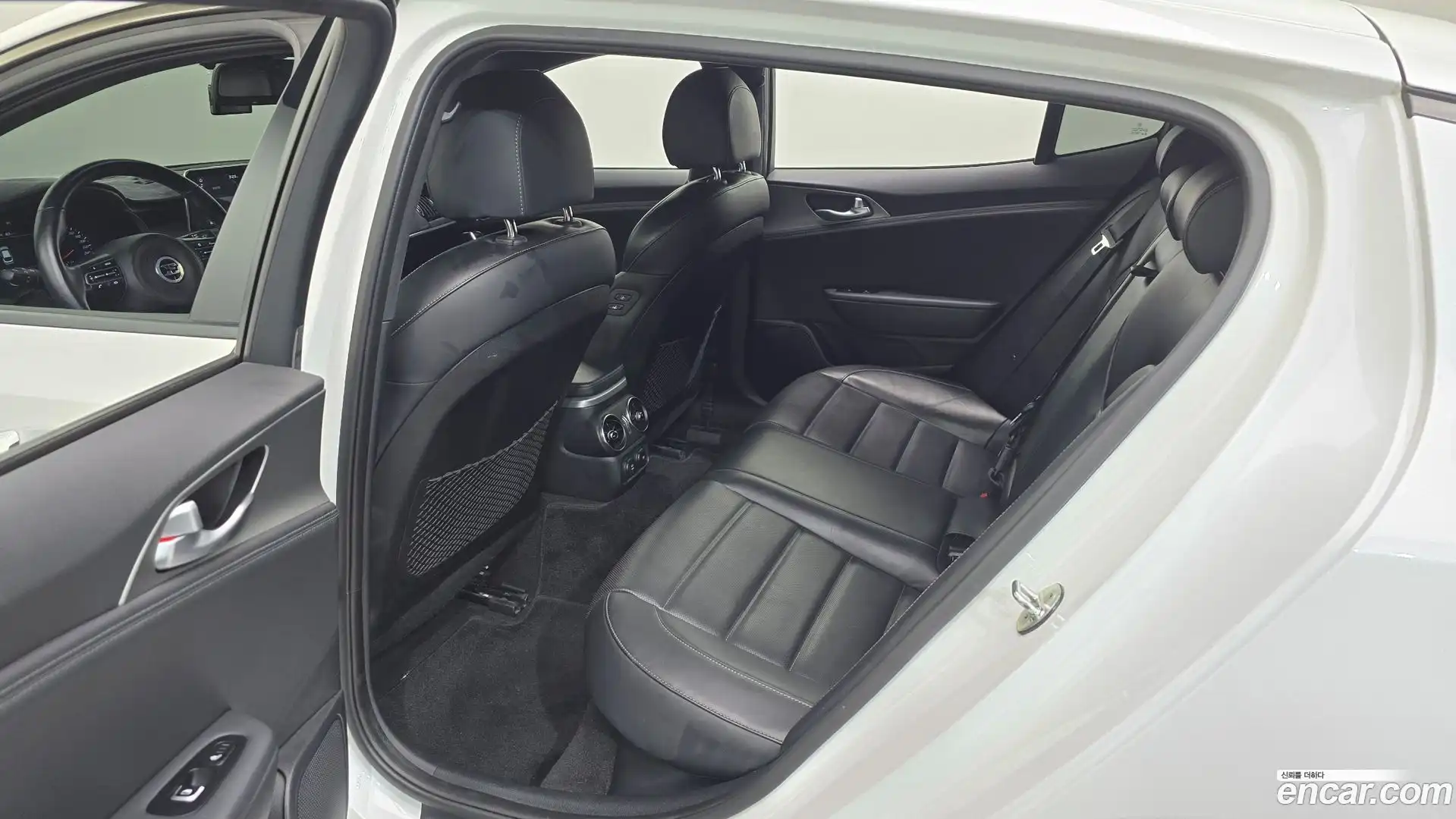 Stinger Kia 2019.0-OPTION-023