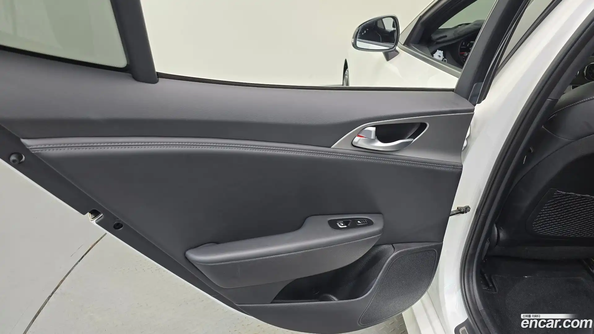 Stinger Kia 2019.0-INNER-035