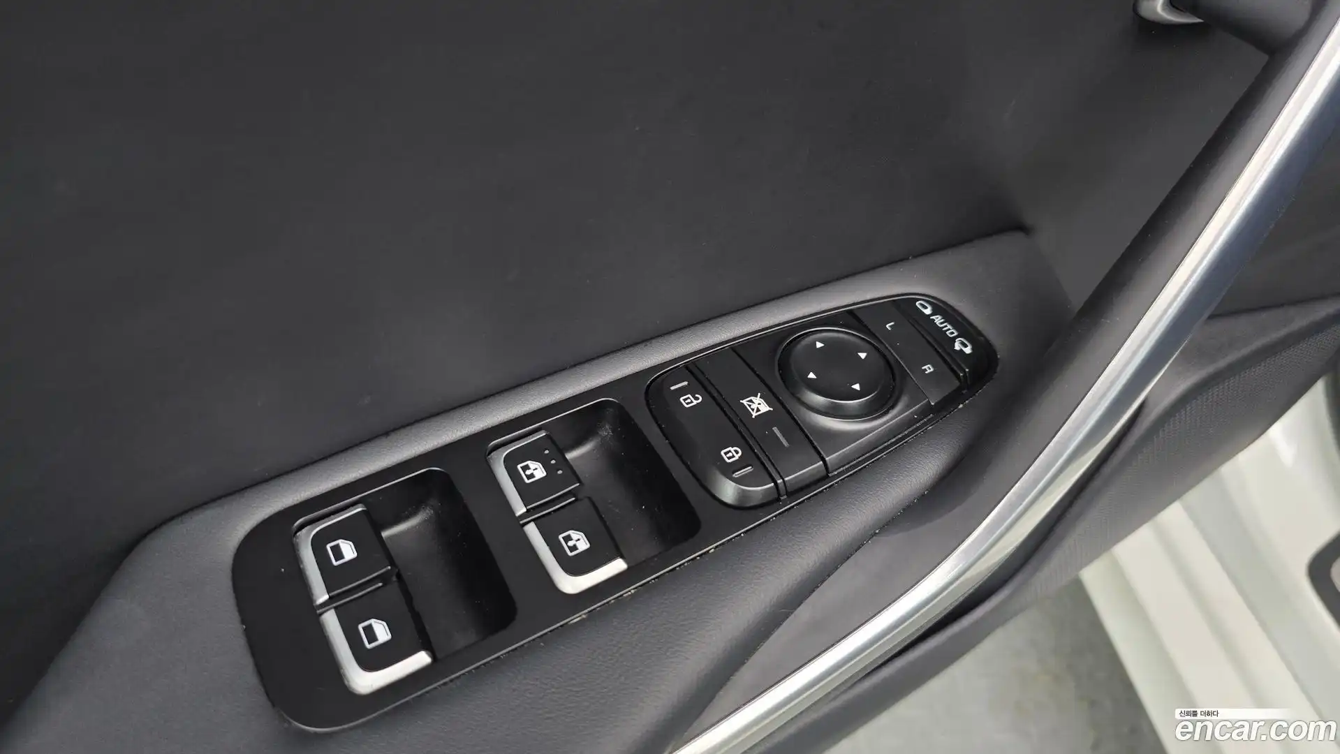 Stinger Kia 2019.0-OPTION-043