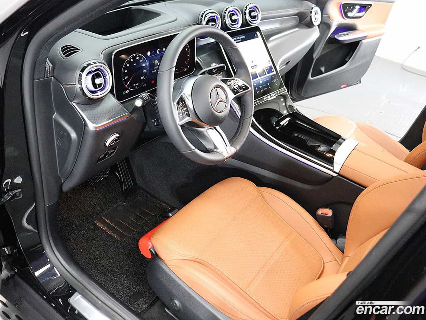GLC-Class Mercedes-Benz 2025.5-OPTION-015