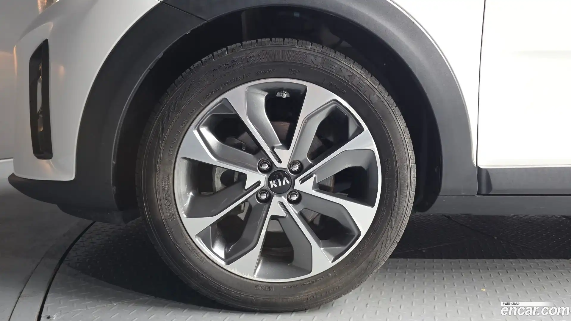 Stonic Kia 2018.10-OUTER-005