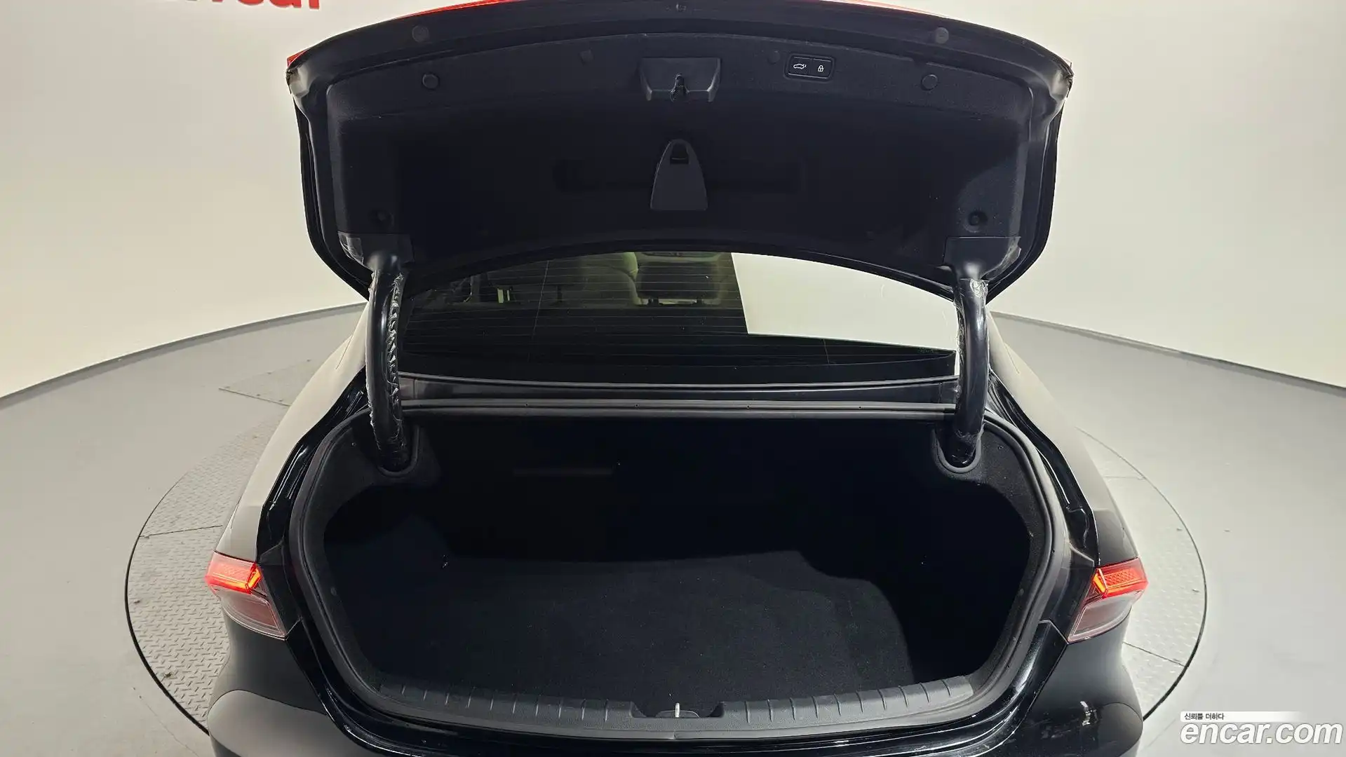 Grandeur Hyundai 2022.6-OPTION-023