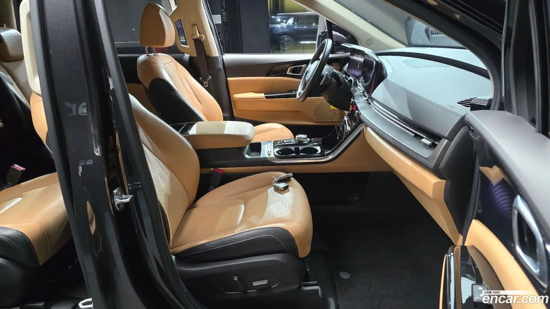 Canival Kia 2021.2-INNER-036
