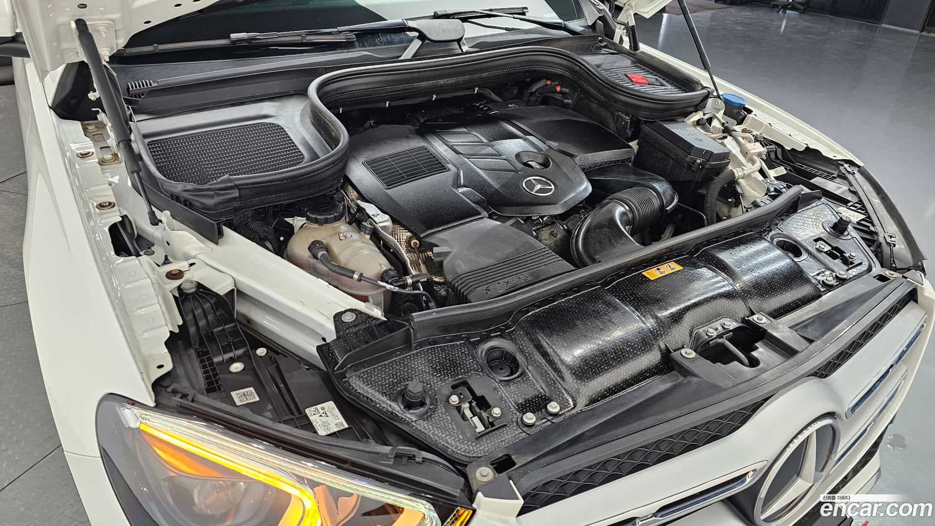 GLE-Class Mercedes-Benz 2020.7-OUTER-006