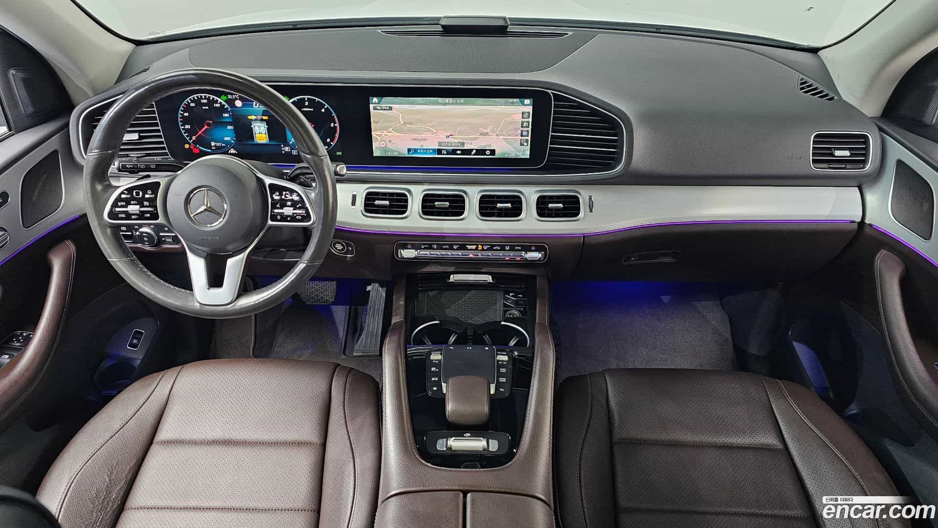 GLE-Class Mercedes-Benz 2020.7-INNER-007