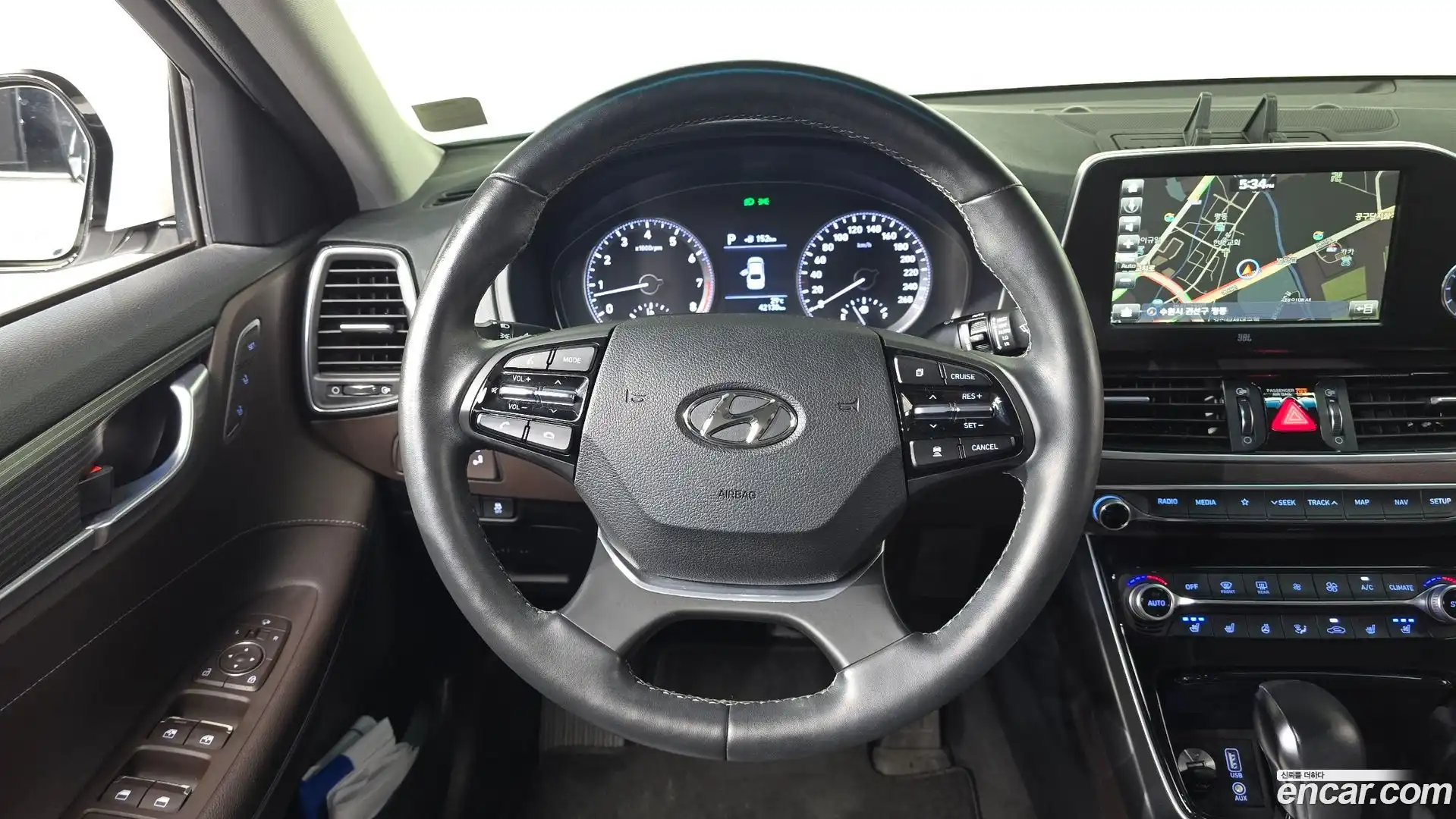 Grandeur Hyundai 2017.1-OPTION-017