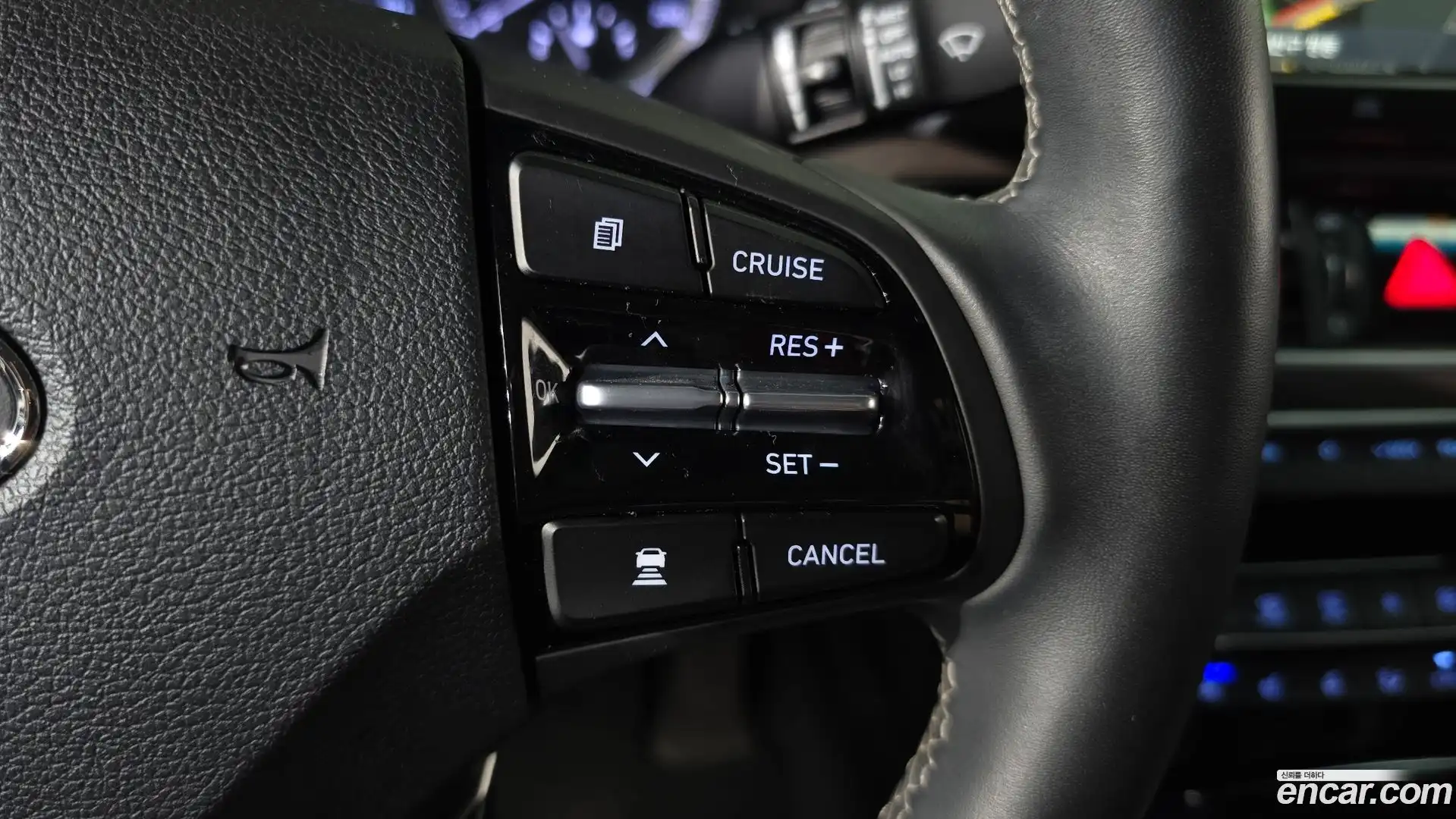 Grandeur Hyundai 2017.1-OPTION-019