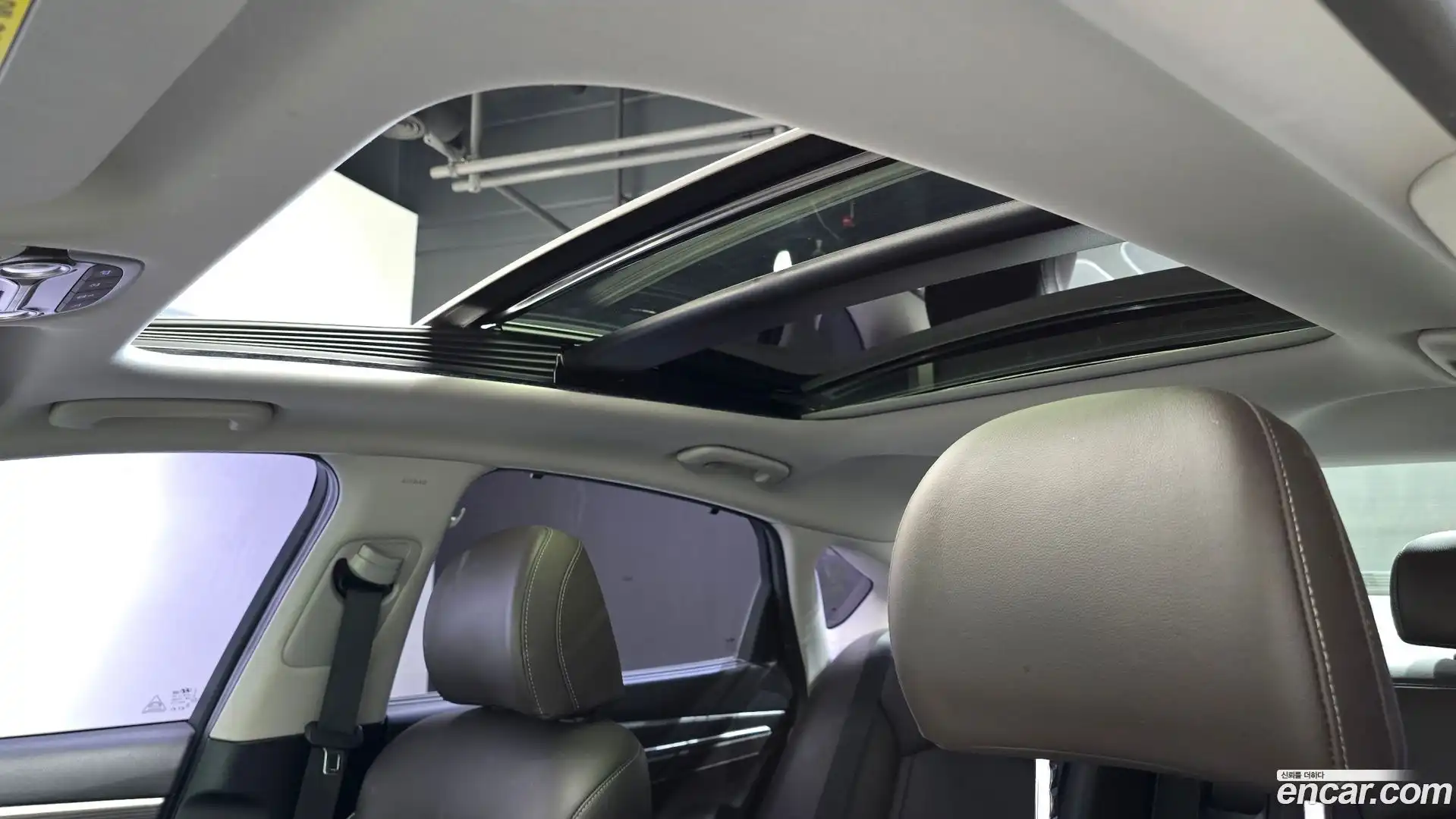 Grandeur Hyundai 2017.1-OPTION-020