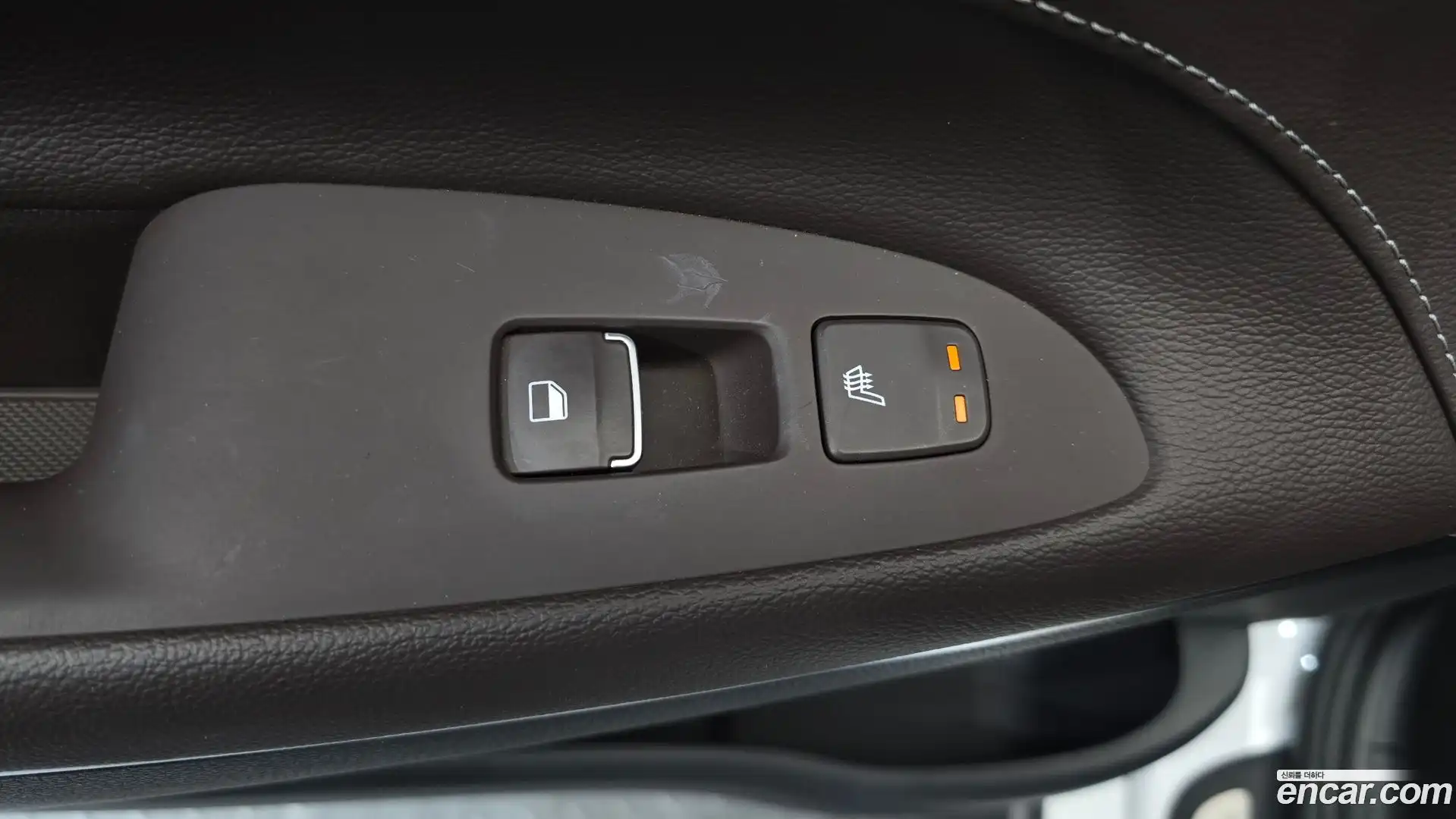 Grandeur Hyundai 2017.1-OPTION-022