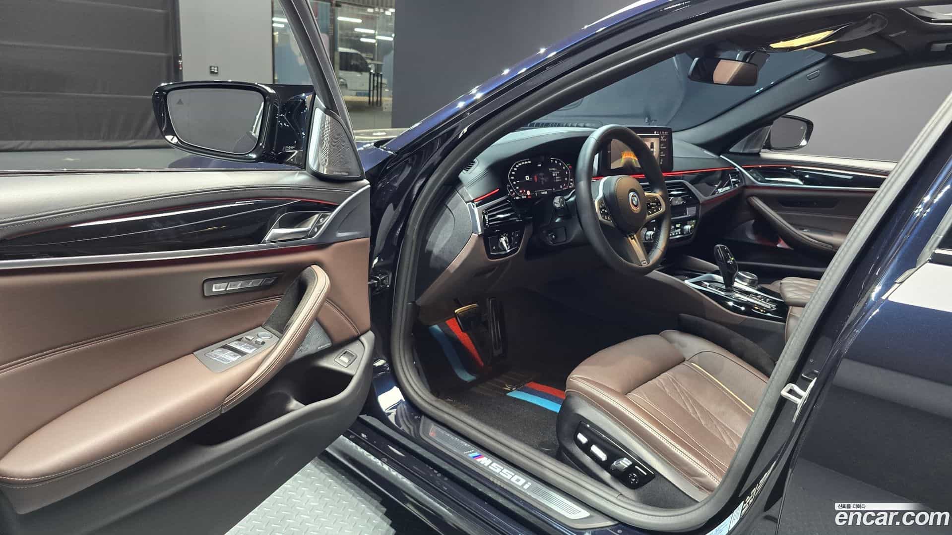 5-Series BMW 2023.2-INNER-010