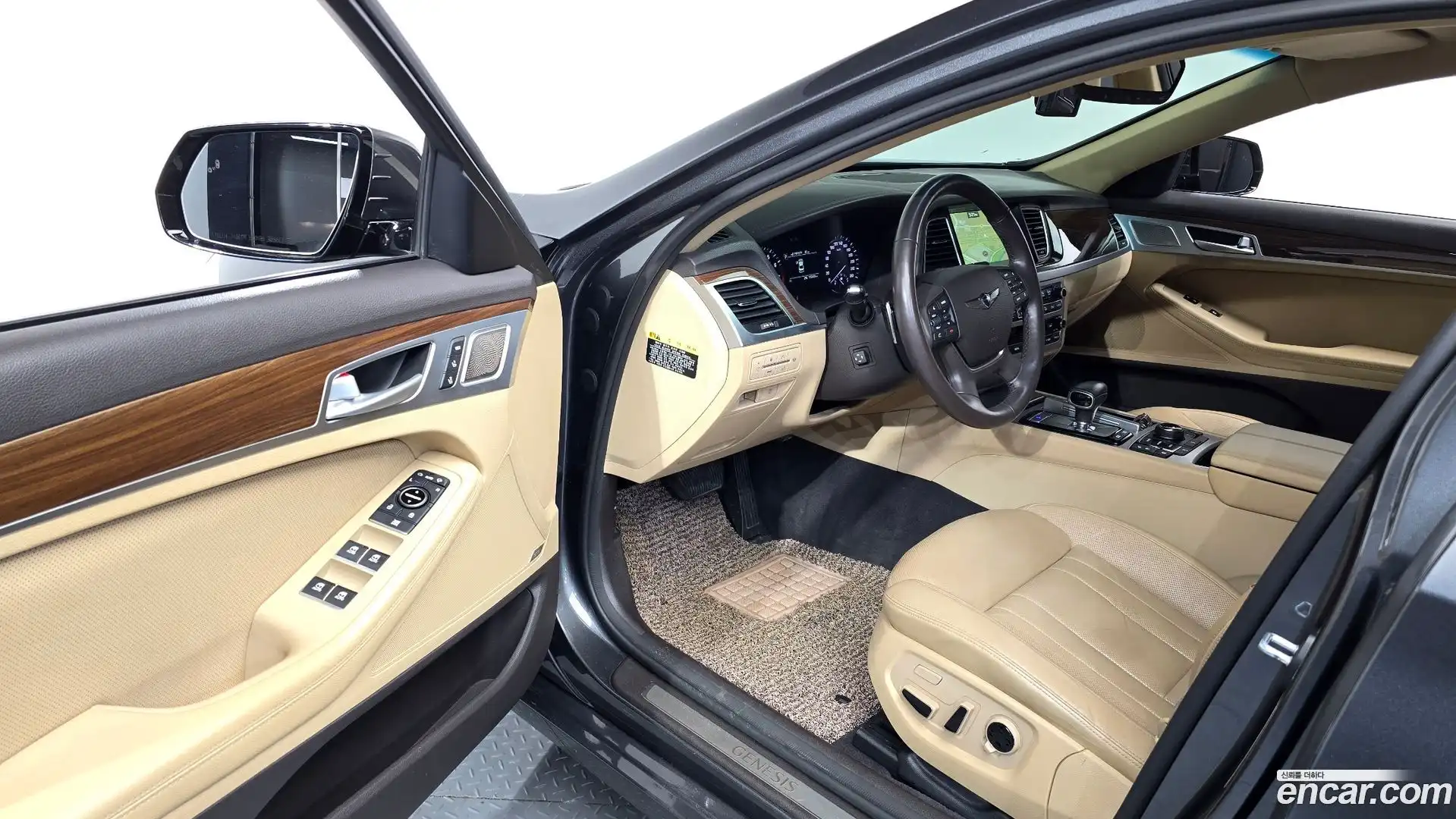 G80 Genesis 2016.8-INNER-010