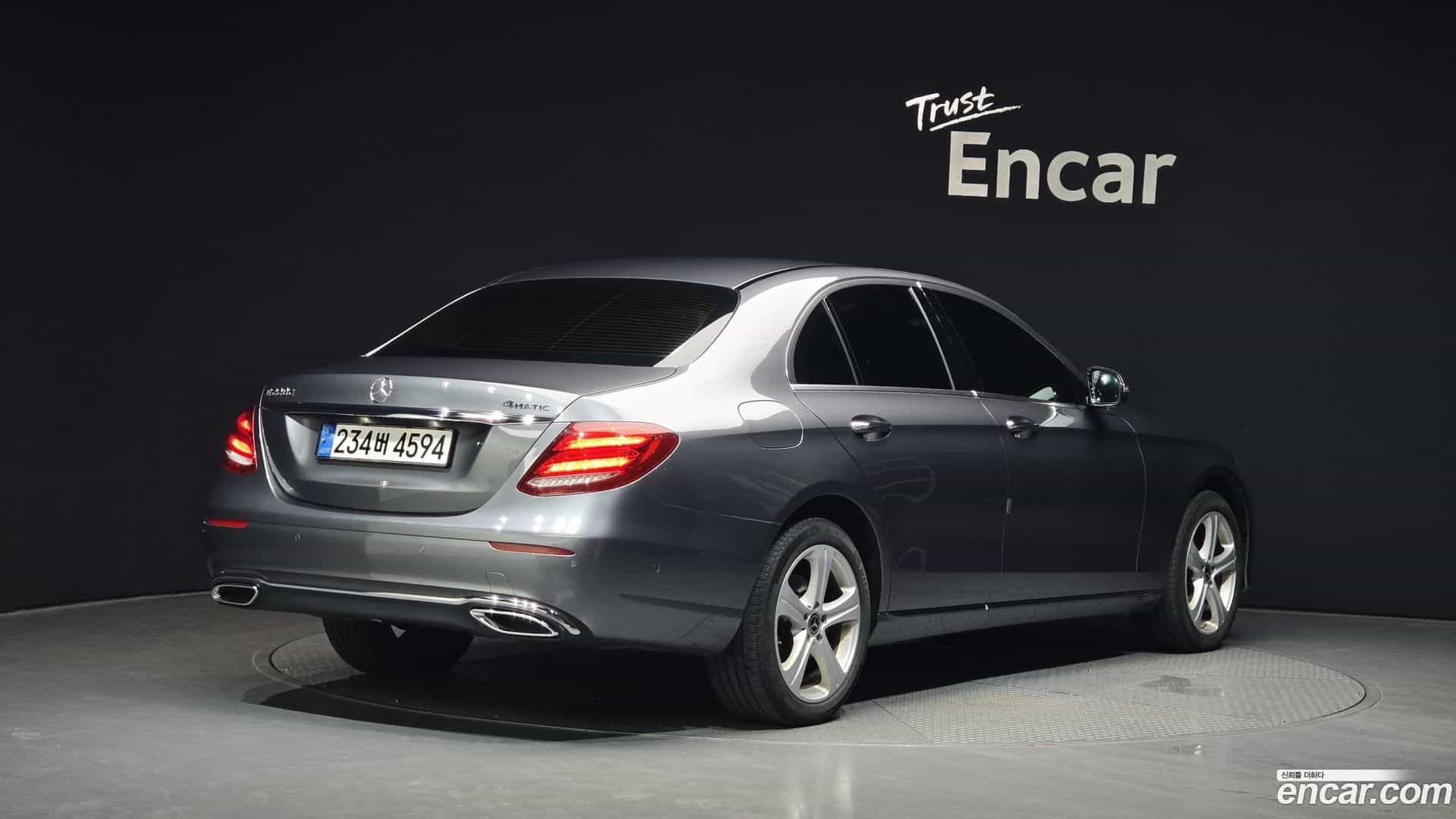 E-Class Mercedes-Benz 2018.5-OUTER-002