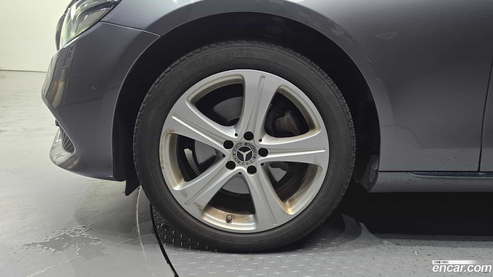 E-Class Mercedes-Benz 2018.5-OUTER-005