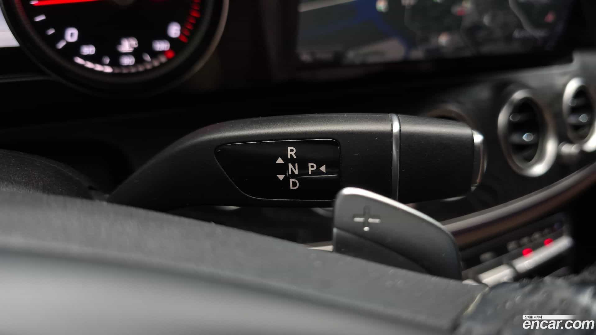 E-Class Mercedes-Benz 2018.5-INNER-009