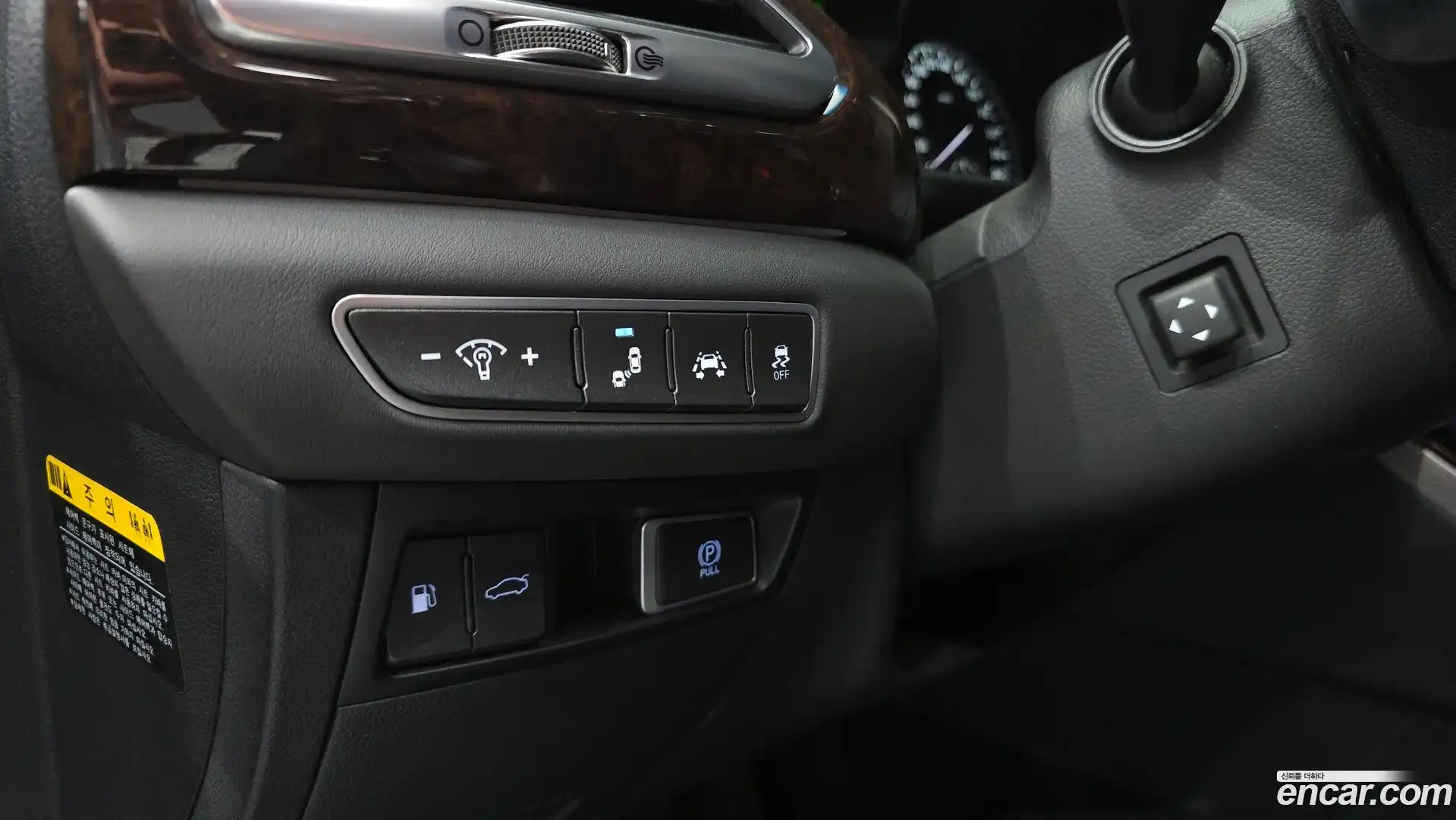 EQ900 Genesis 2016.3-OPTION-040