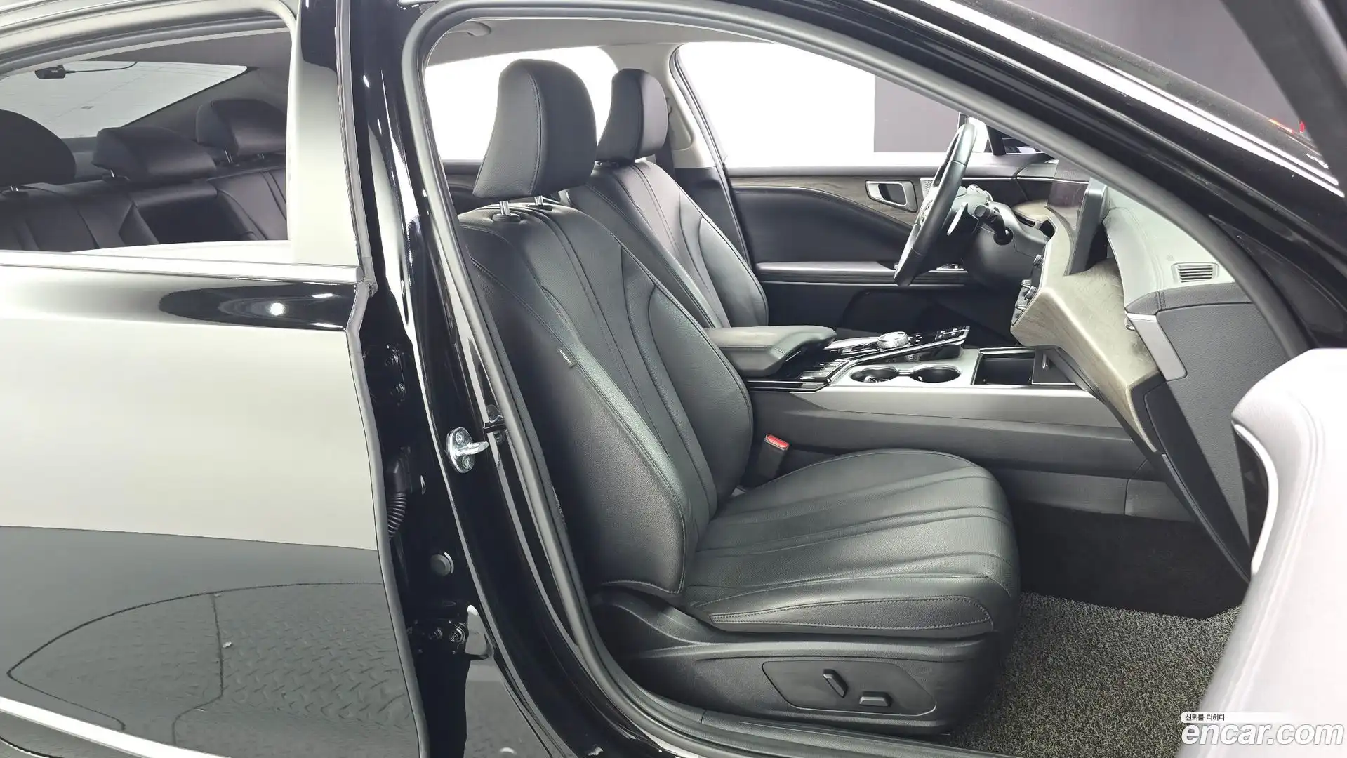 K8 Kia 2023.1-OPTION-016