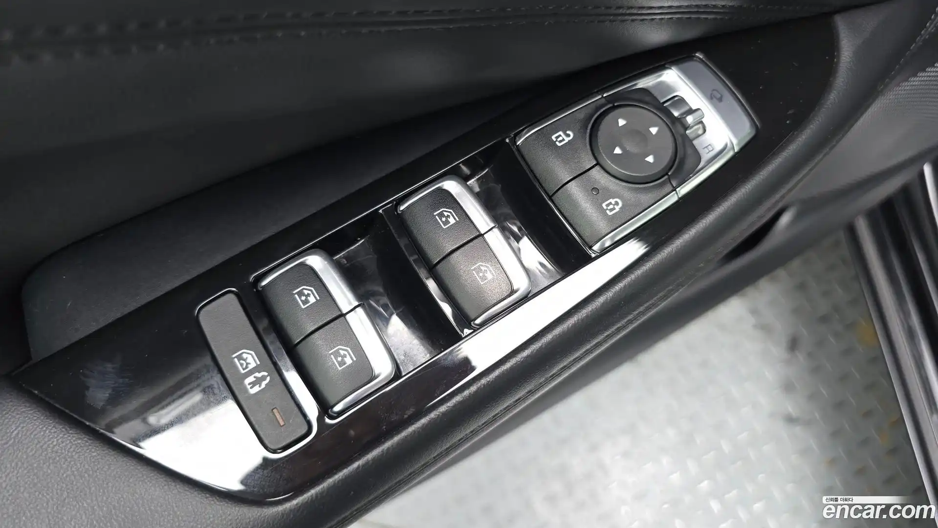 K8 Kia 2023.1-OPTION-019
