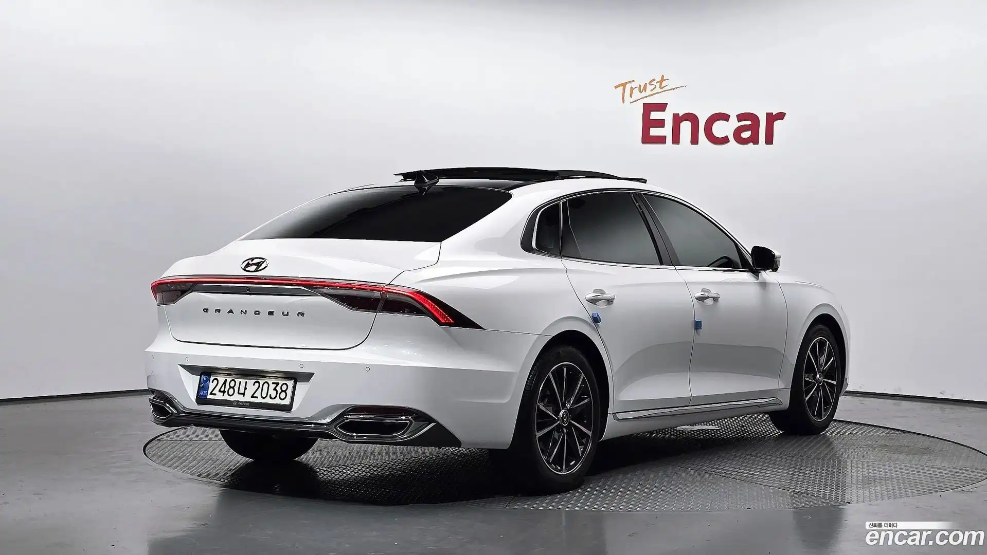 Grandeur Hyundai 2021.1-OUTER-002