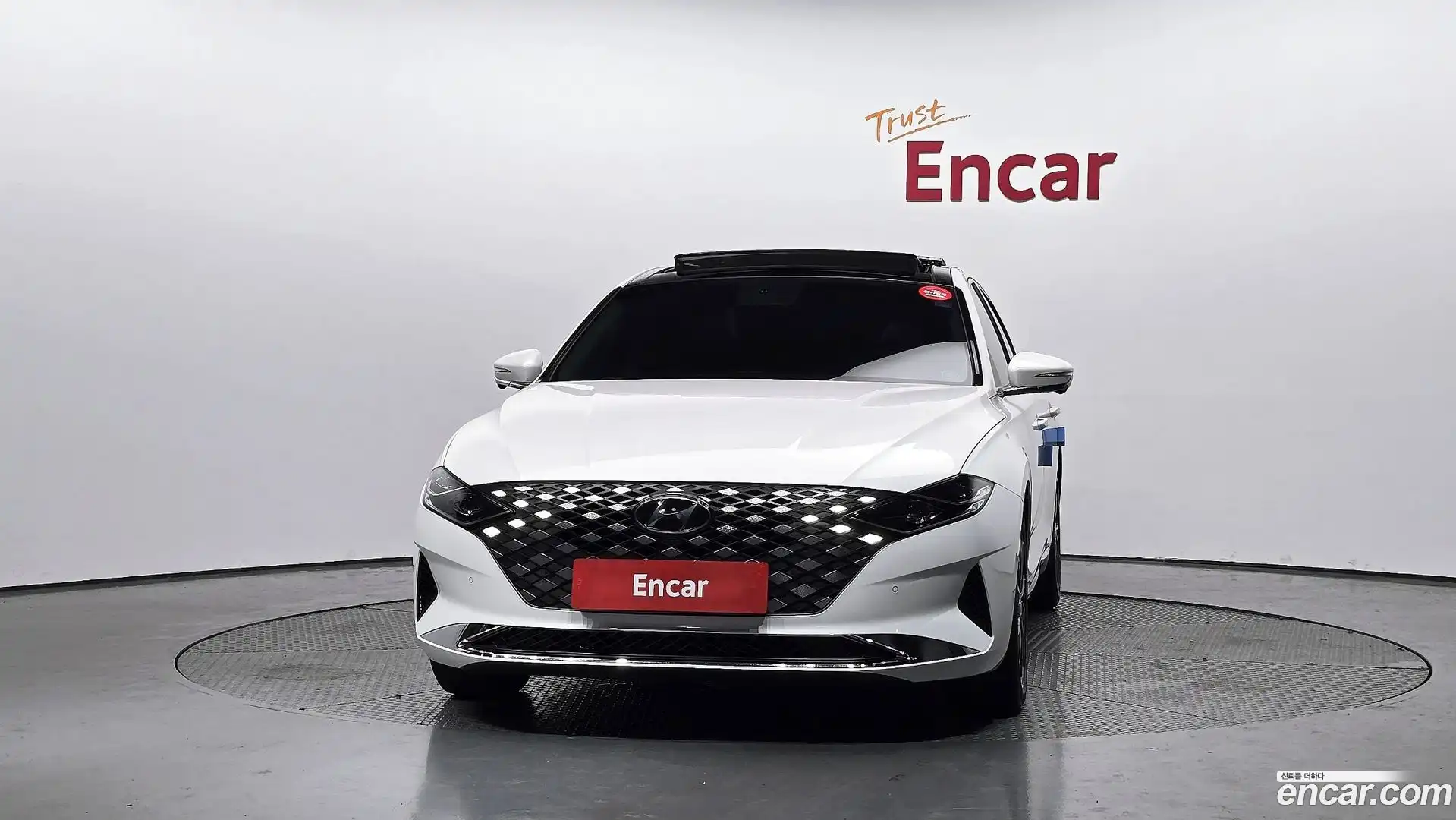 Grandeur Hyundai 2021.1-OUTER-003
