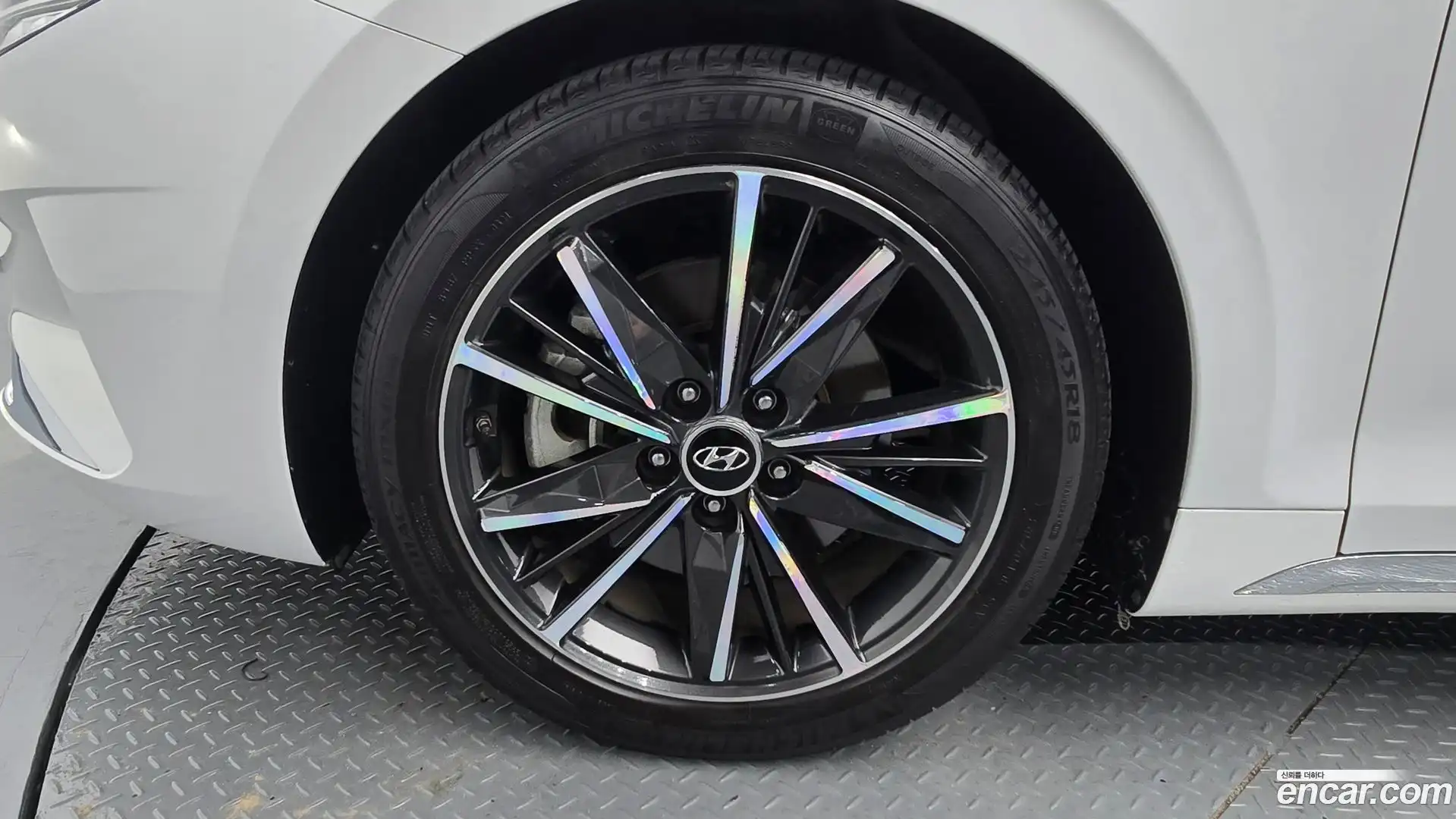 Grandeur Hyundai 2021.1-OUTER-005