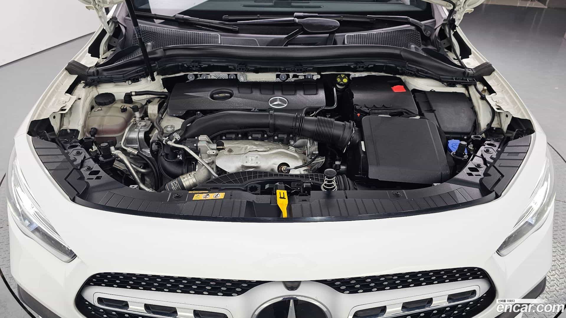 GLA-Class Mercedes-Benz 2022.11-OUTER-006